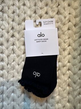 ALO Pilates grip socks